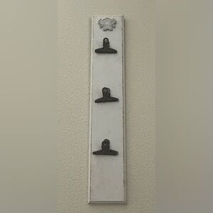 rustic white wall decor